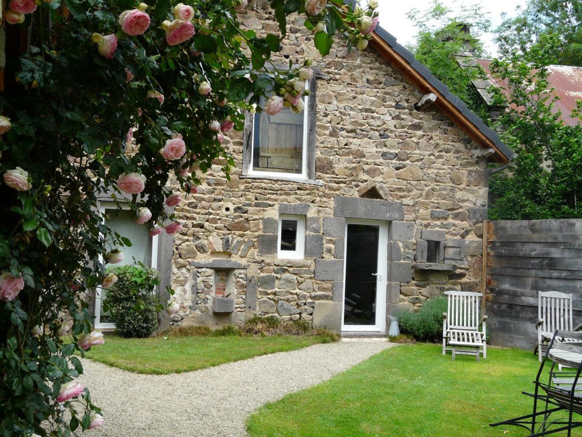 Suites De Campagne Les Eydieux, Petits Dejeuners Inclus Saint-Angel  외부 사진