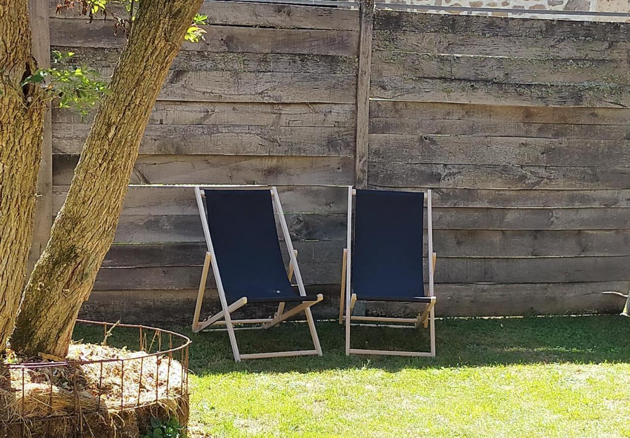 Suites De Campagne Les Eydieux, Petits Dejeuners Inclus Saint-Angel  외부 사진