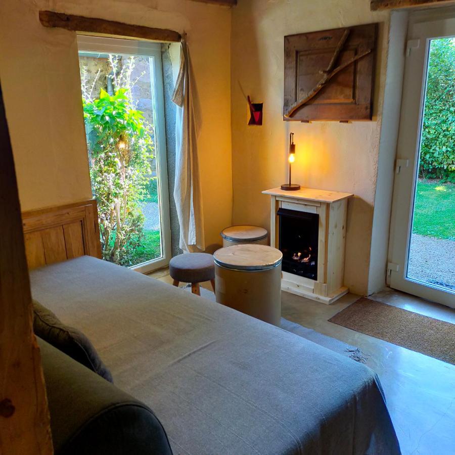 Suites De Campagne Les Eydieux, Petits Dejeuners Inclus Saint-Angel  외부 사진